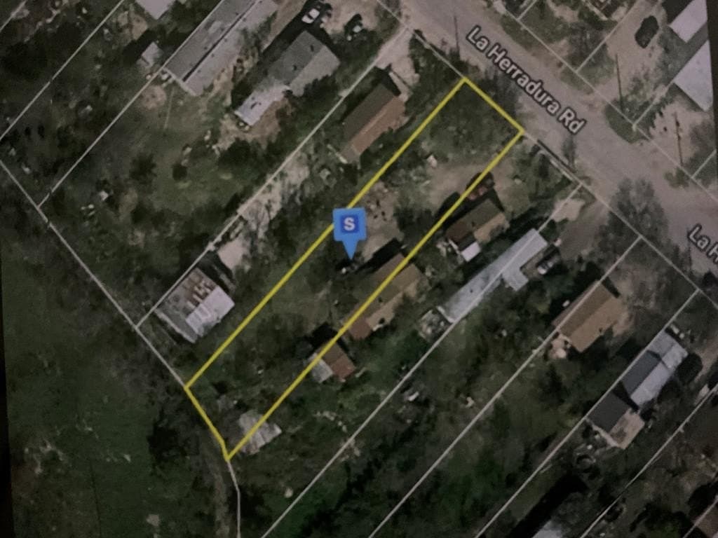 0.31 acres in Maverick County - photo 3