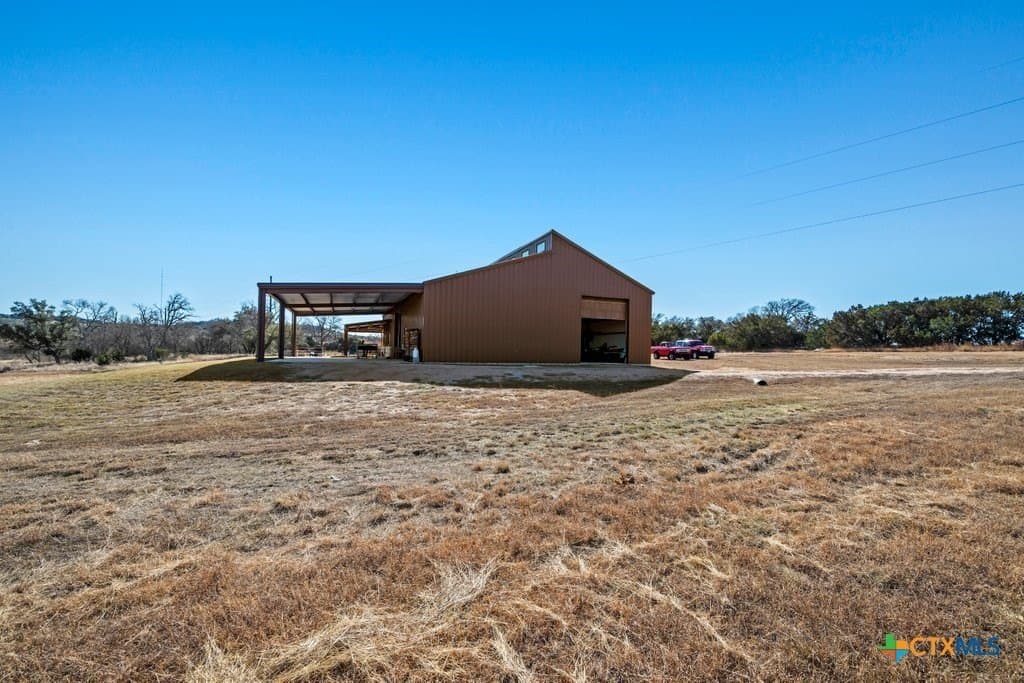 56.27 acres in Gillespie County - photo 35