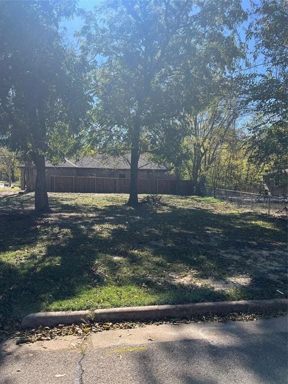 0.21 acres in Hopkins County - photo 2