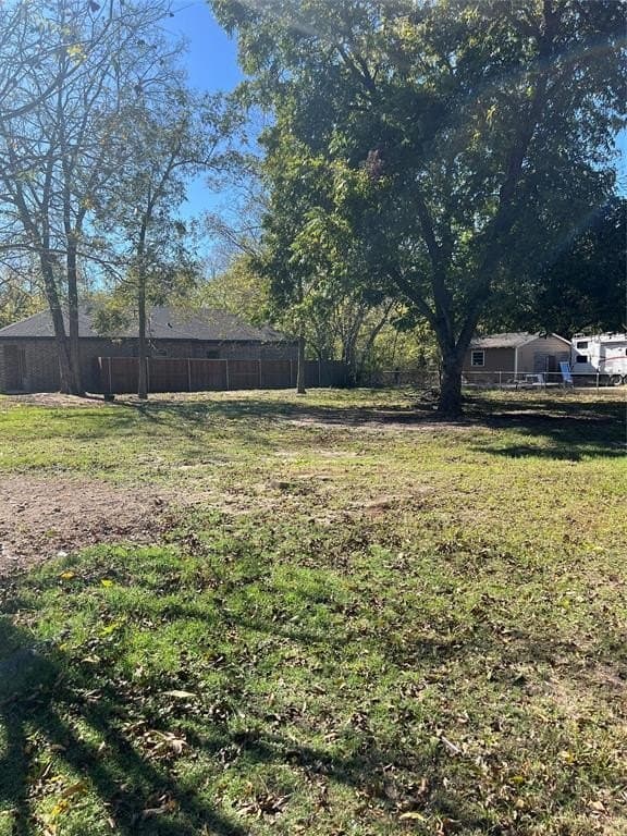0.21 acres in Hopkins County - photo 5