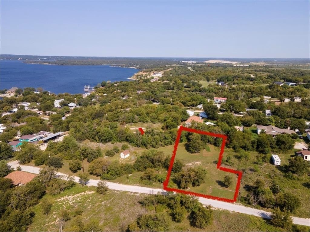 0.82 acres in Wise County - photo 9