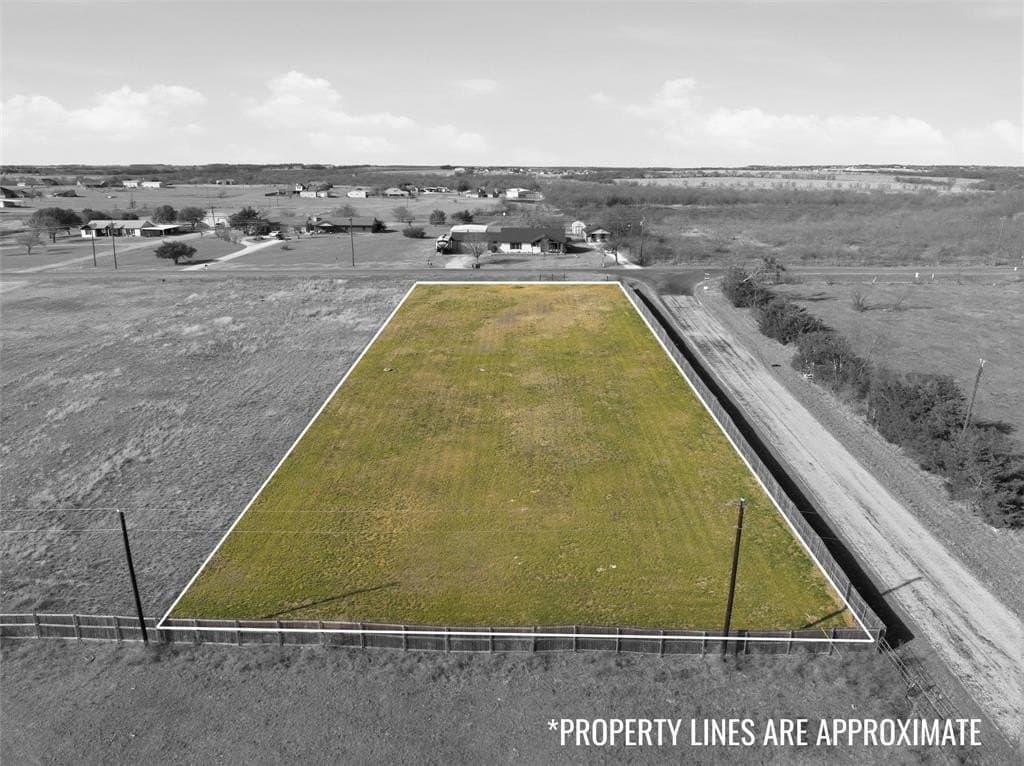 1 acres in McLennan County - photo 2
