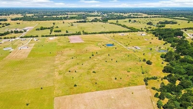 5.7 acres in Van Zandt County - photo 5