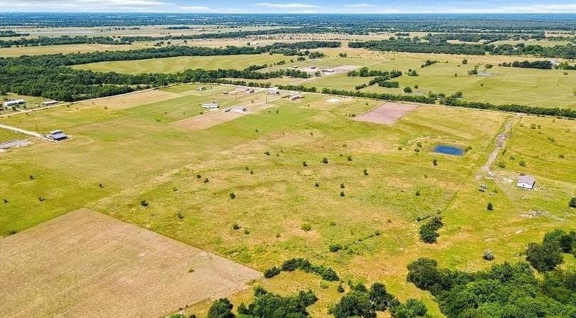 5.7 acres in Van Zandt County - photo 6