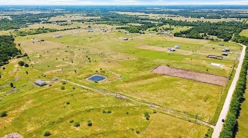 5.7 acres in Van Zandt County - photo 7