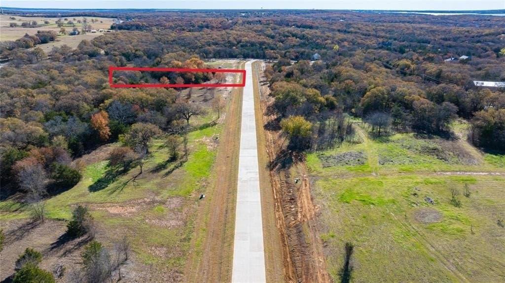 2.01 acres in Cooke County - photo 7