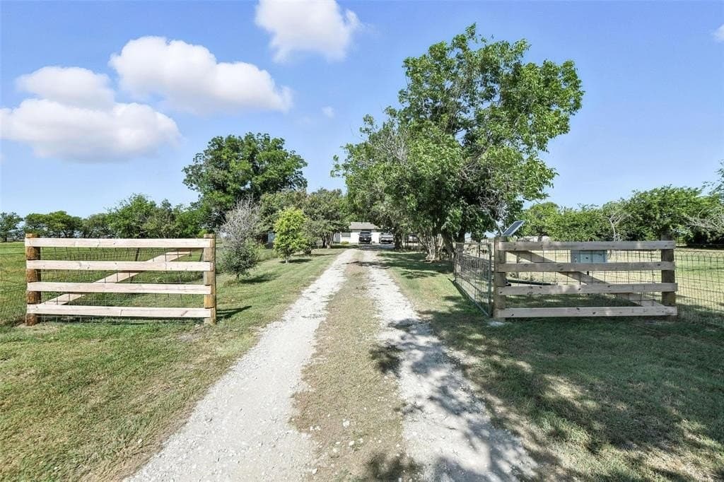 10.01 acres in Wise County - photo 6