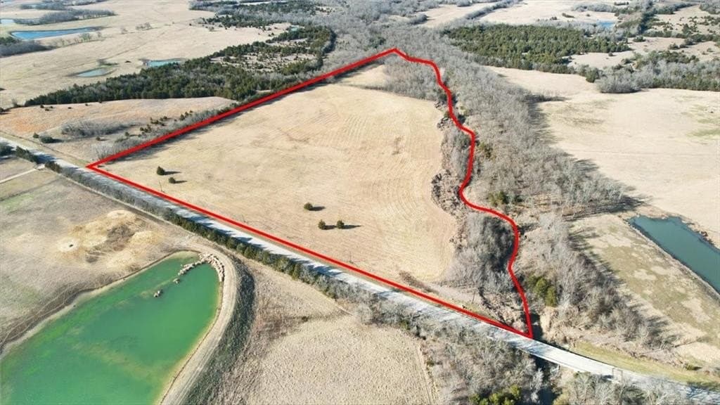 28.51 acres in Lamar County - photo 2