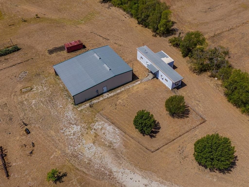 42.76 acres in Ellis County - photo 5