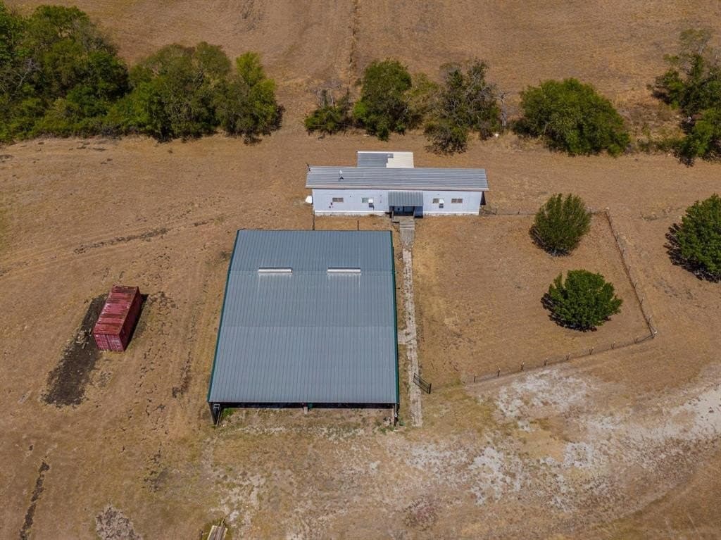 42.76 acres in Ellis County - photo 14