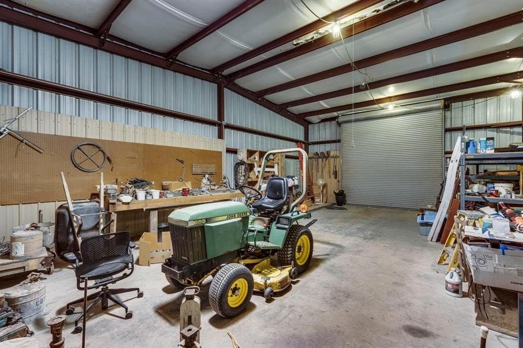 42.76 acres in Ellis County - photo 7