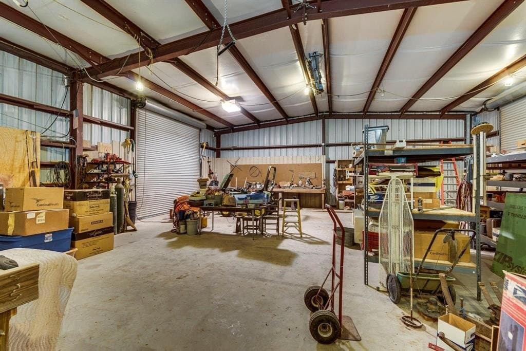 42.76 acres in Ellis County - photo 8