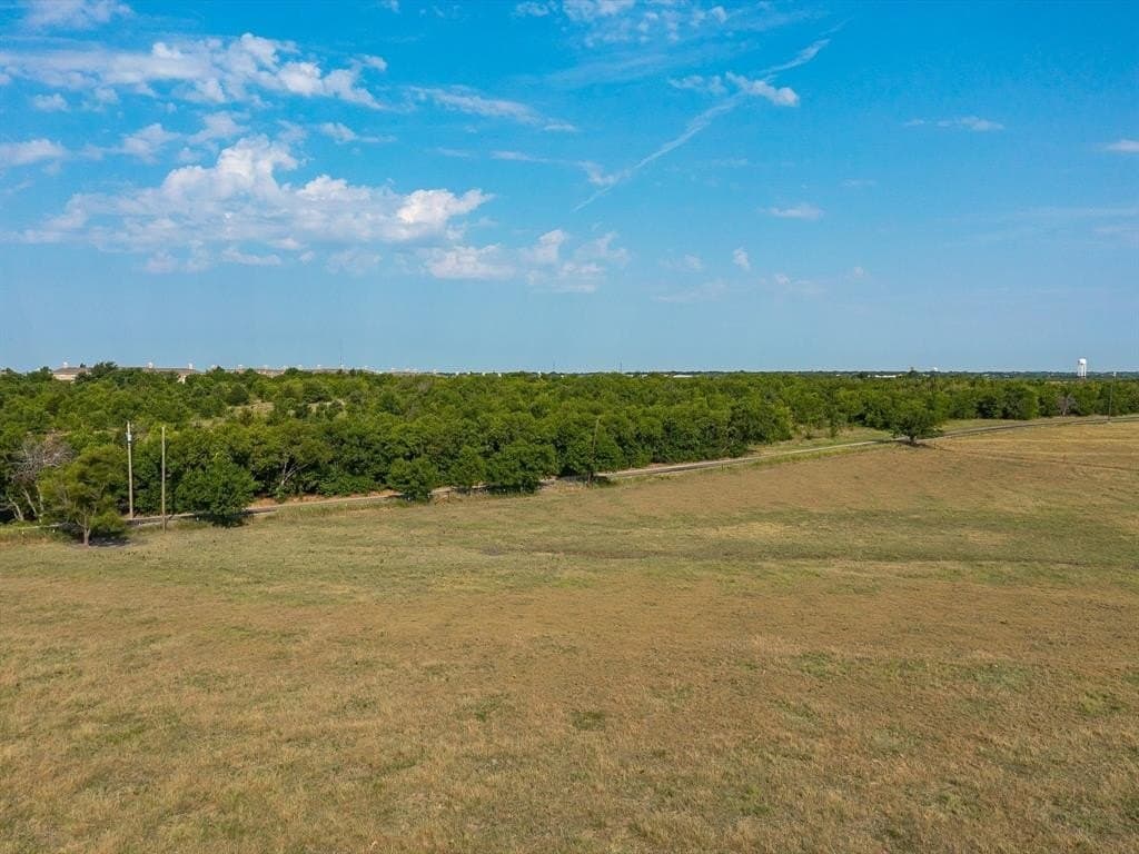 2 acres in Ellis County - photo 9