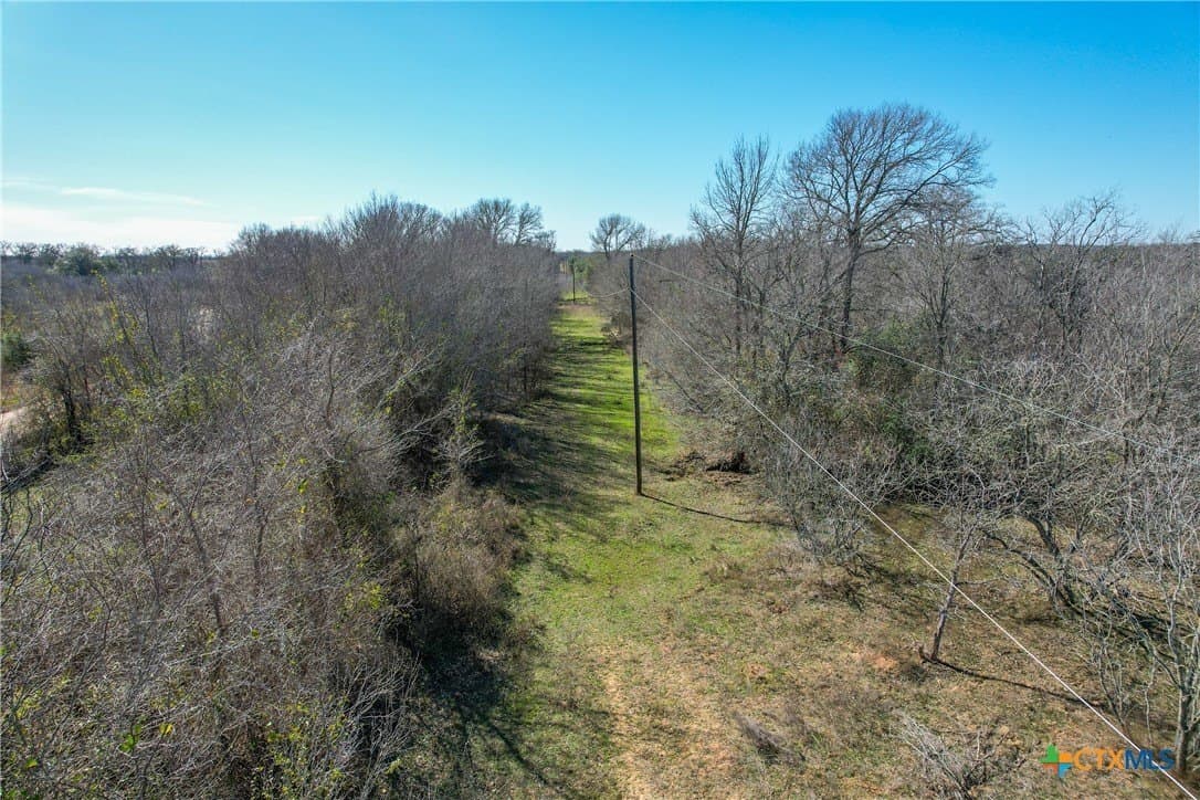 10.56 acres in Gonzales County - photo 6