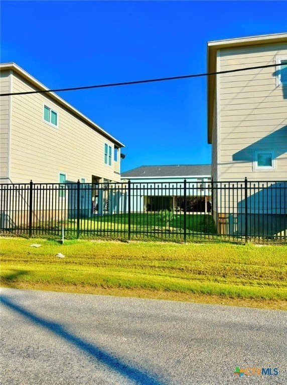 0.04 acres in Calhoun County - photo 11