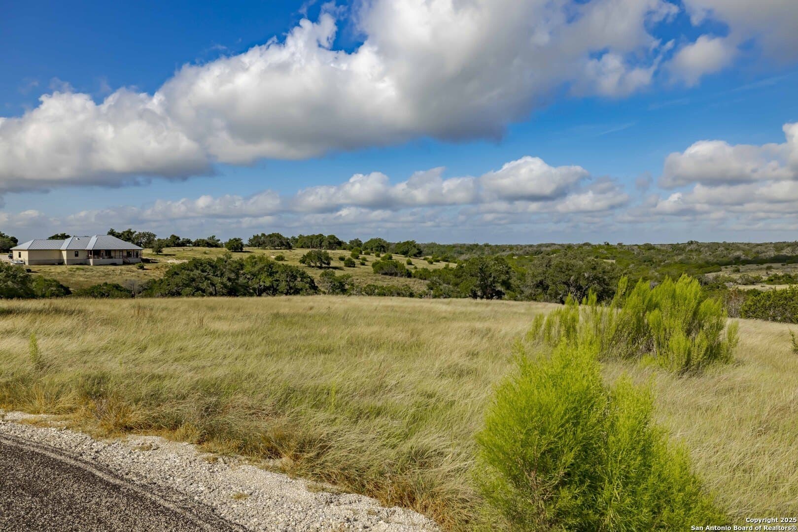 15.01 acres in Gillespie County - photo 6