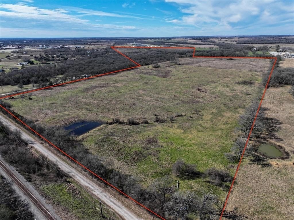 127 acres in Limestone County - photo 8