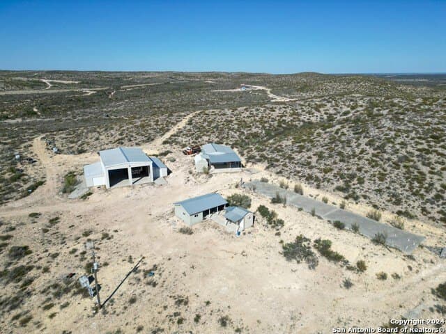 83.6 acres in Val Verde County - photo 4