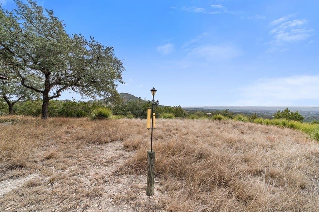 14.92 acres in Bandera County - photo 5