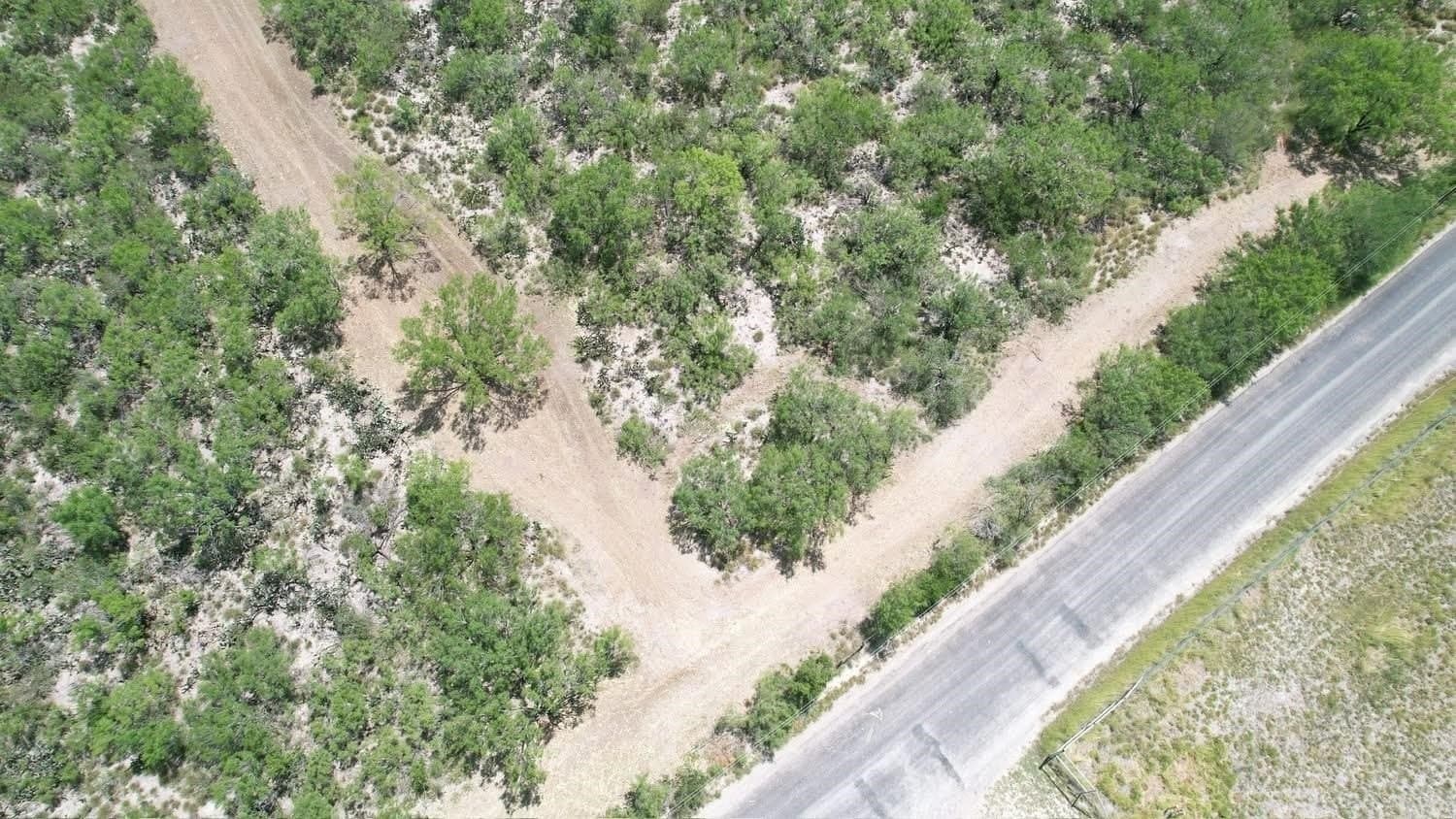 100 acres in La Salle County - photo 2