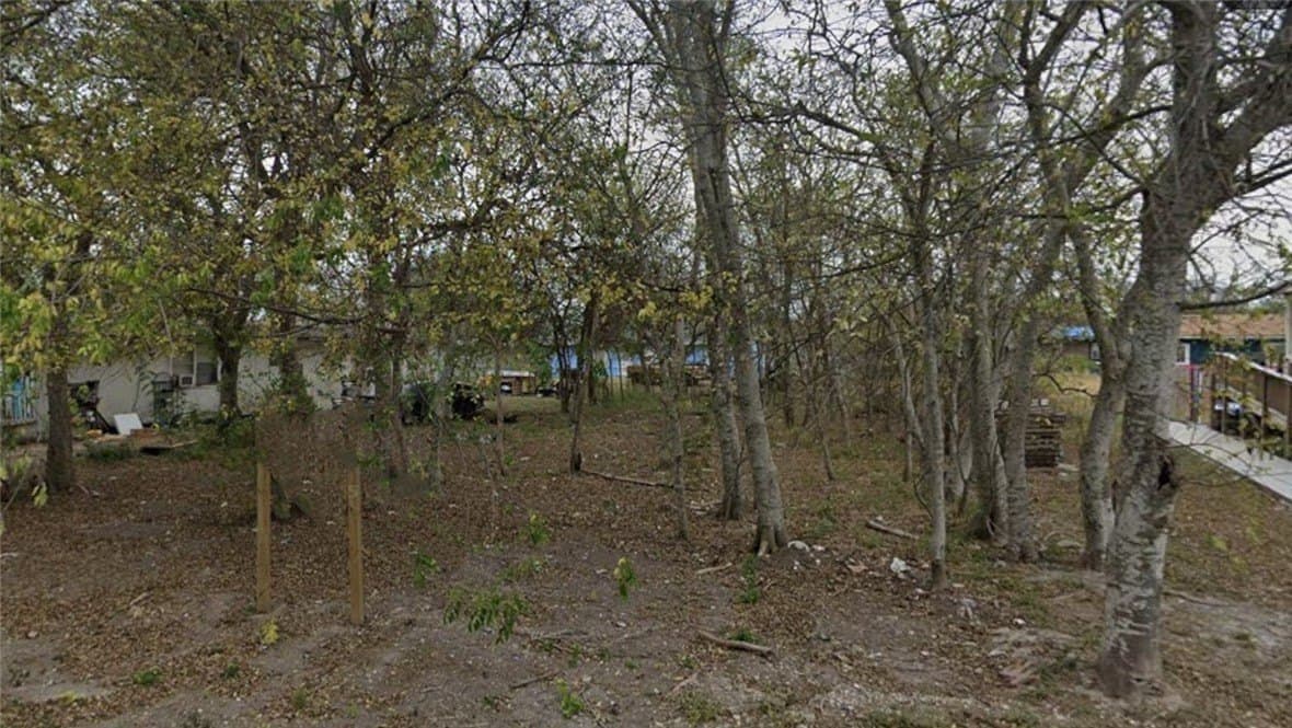 Stewart Drive lot: 9