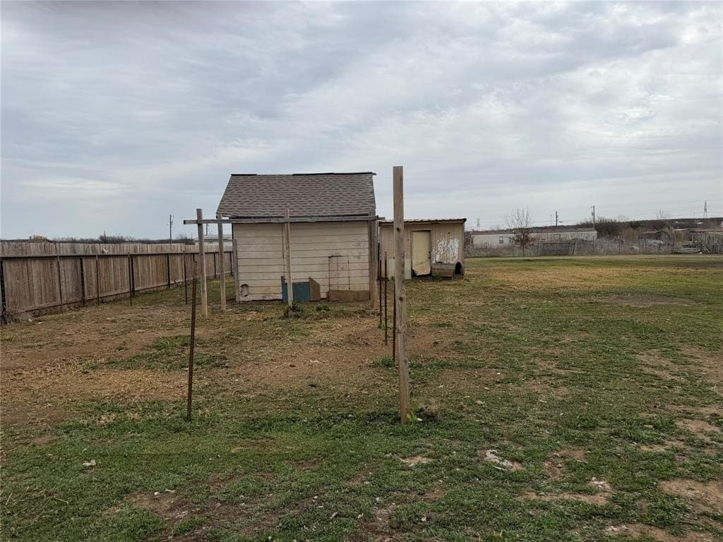 1 acres in Johnson County - photo 3