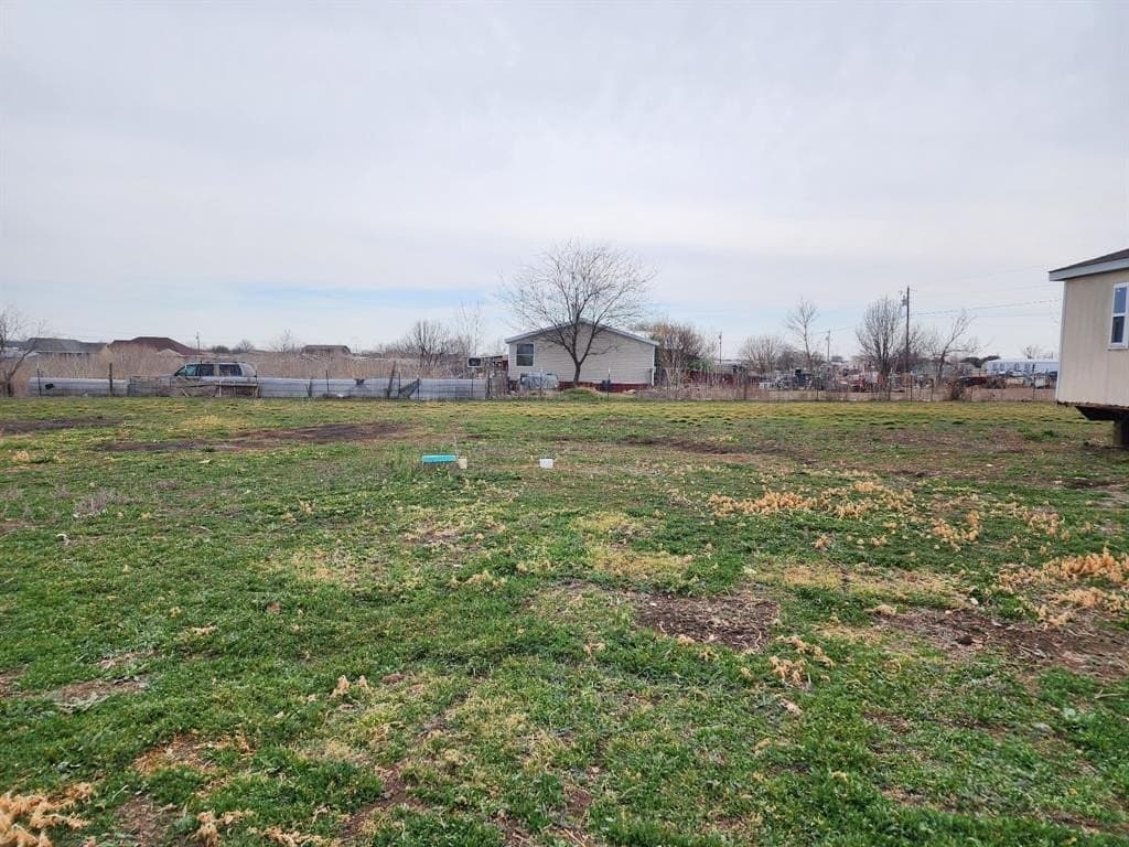 1 acres in Johnson County - photo 2