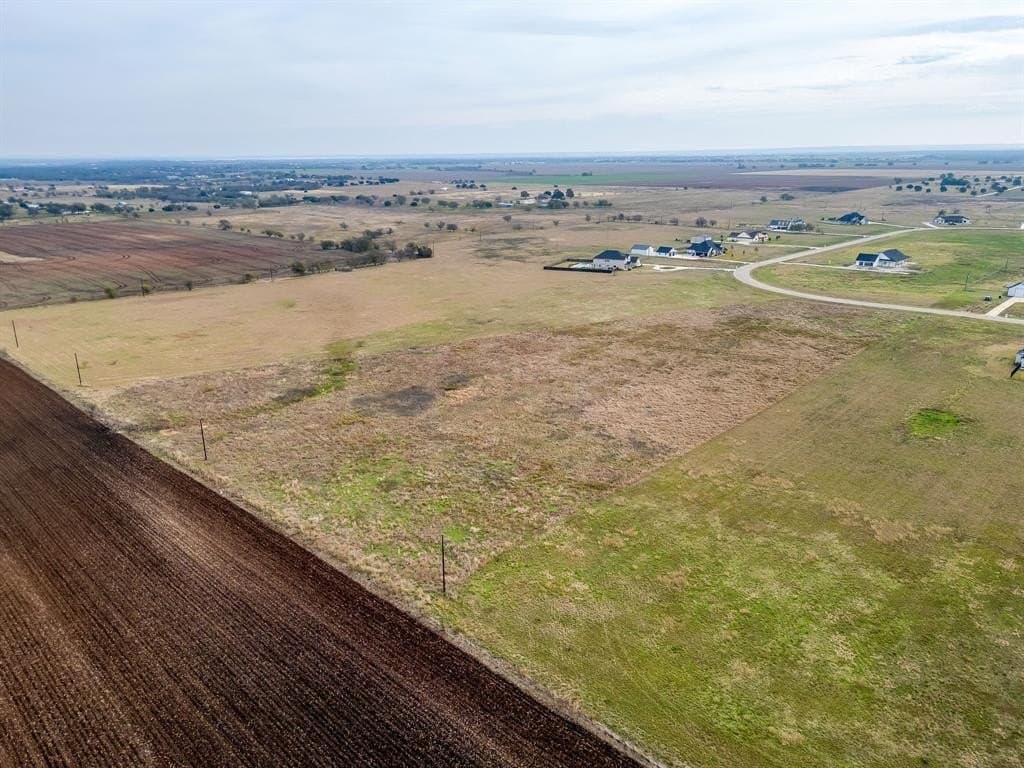 7.74 acres in McLennan County - photo 8