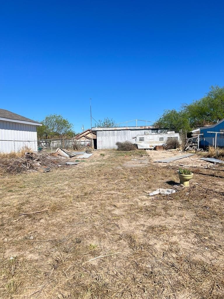 0.17 acres in Maverick County - photo 2