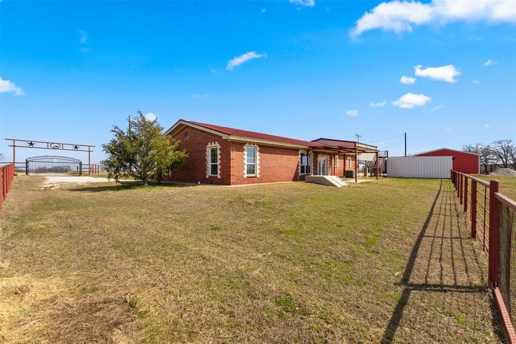 10.2 acres in Wise County - photo 23