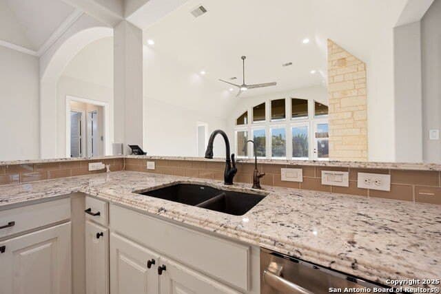 61 acres in Comal County - photo 9
