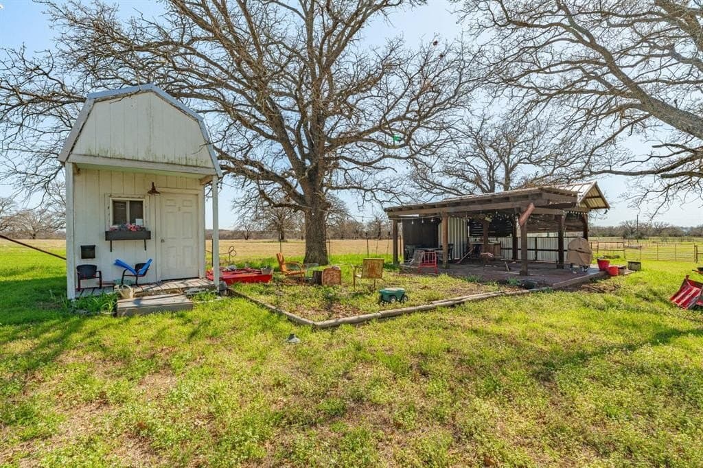 21.96 acres in Erath County - photo 22