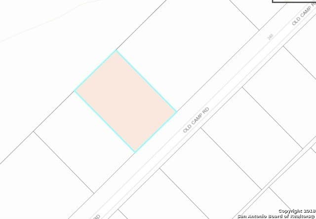 0.5 acres in Bandera County - photo 4