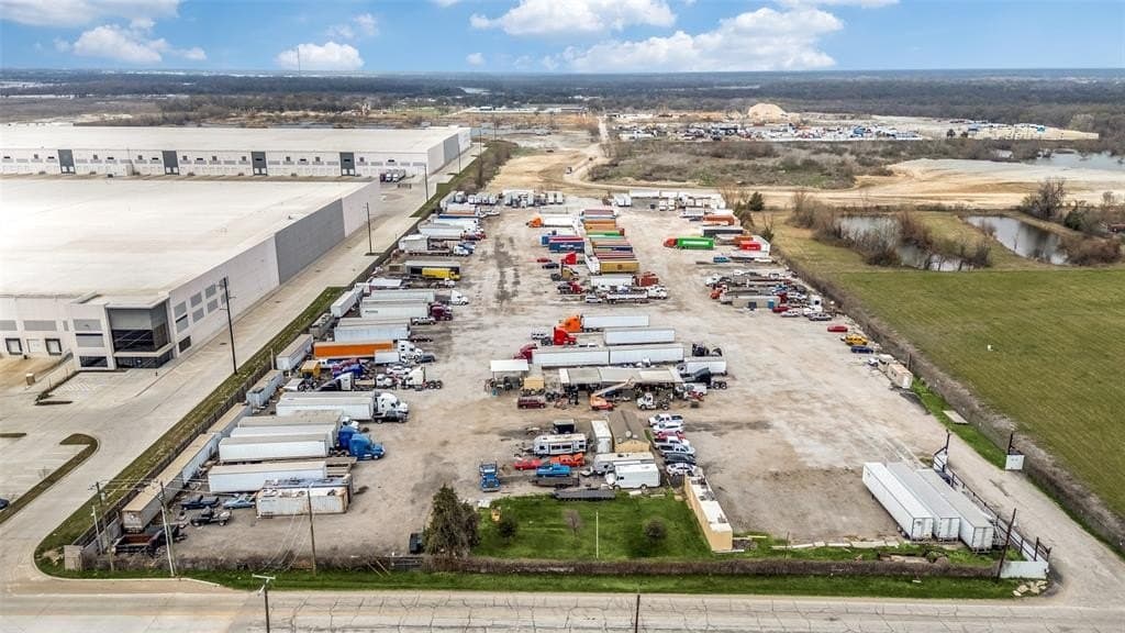 10 acres in Dallas County - photo 3