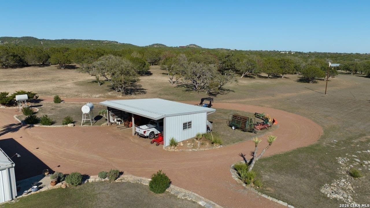 60.69 acres in Kerr County - photo 56