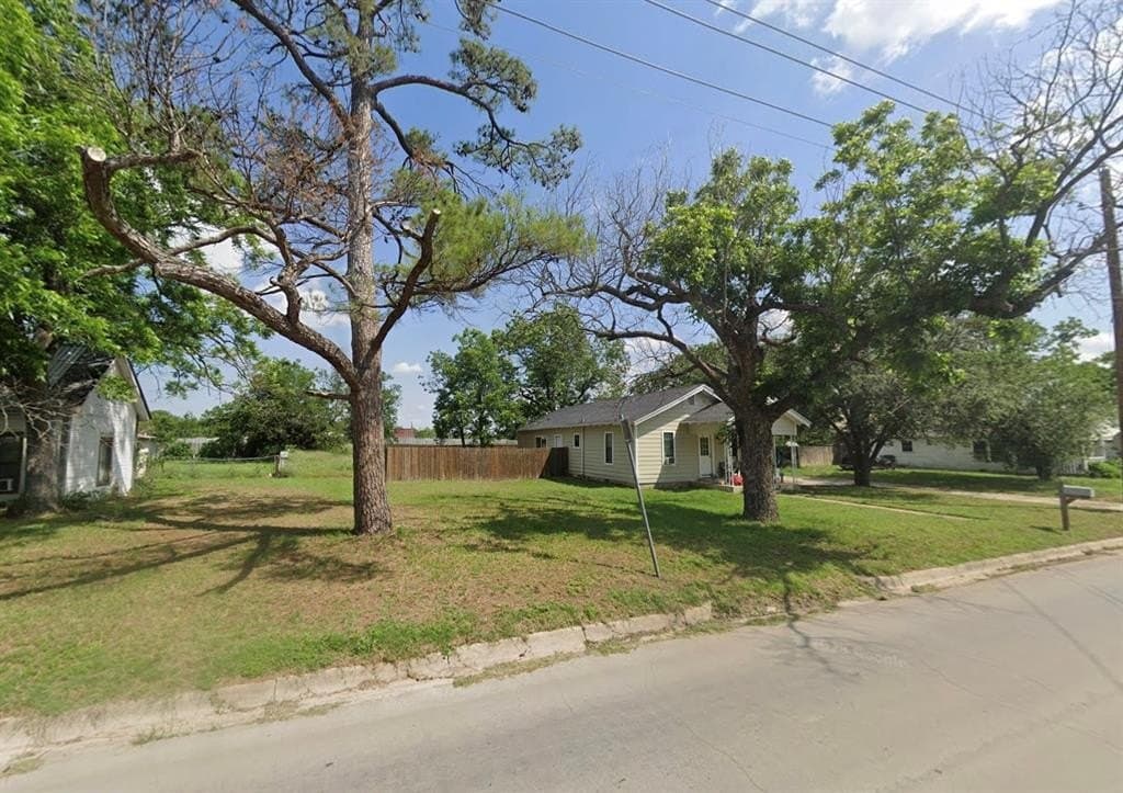 0.03 acres in Erath County - photo 2