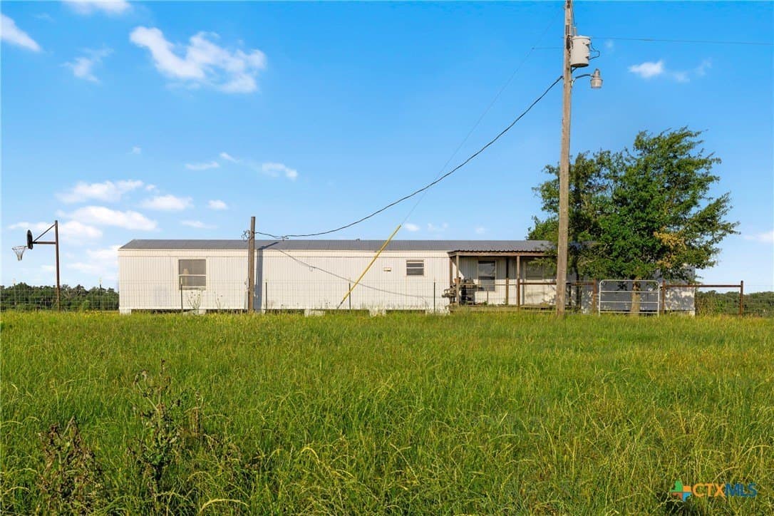 204.4 acres in Robertson County - photo 14