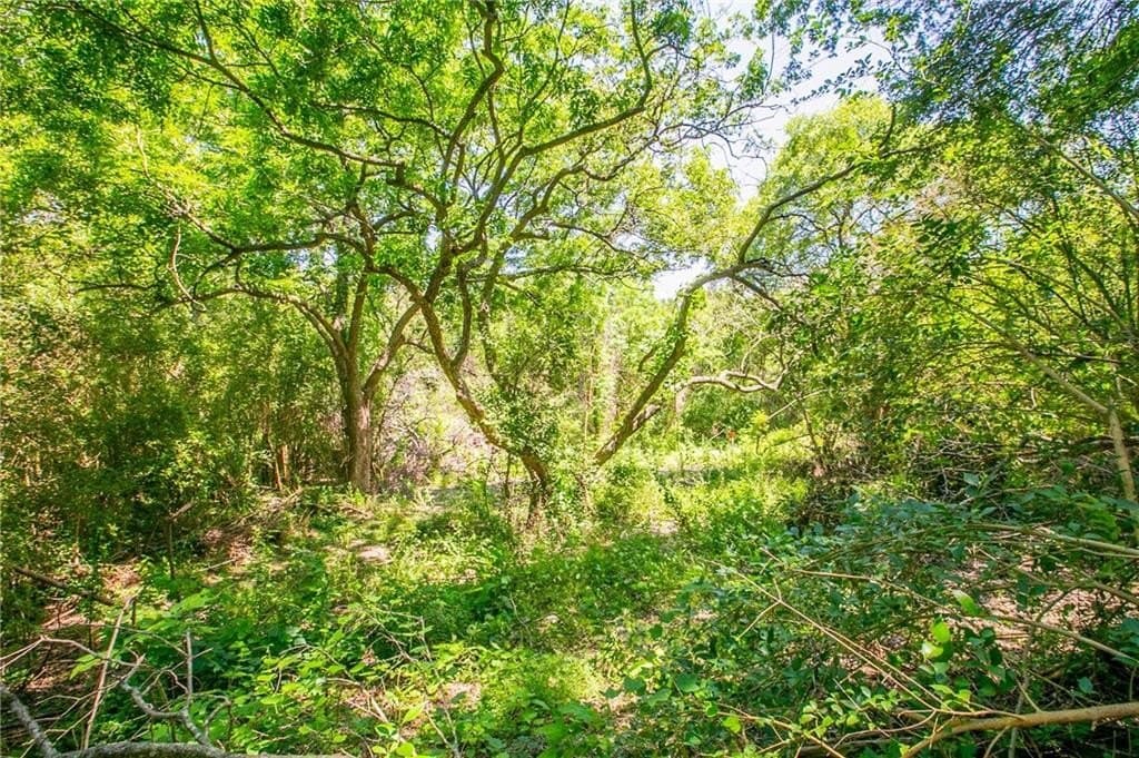 4.6 acres in McLennan County - photo 8