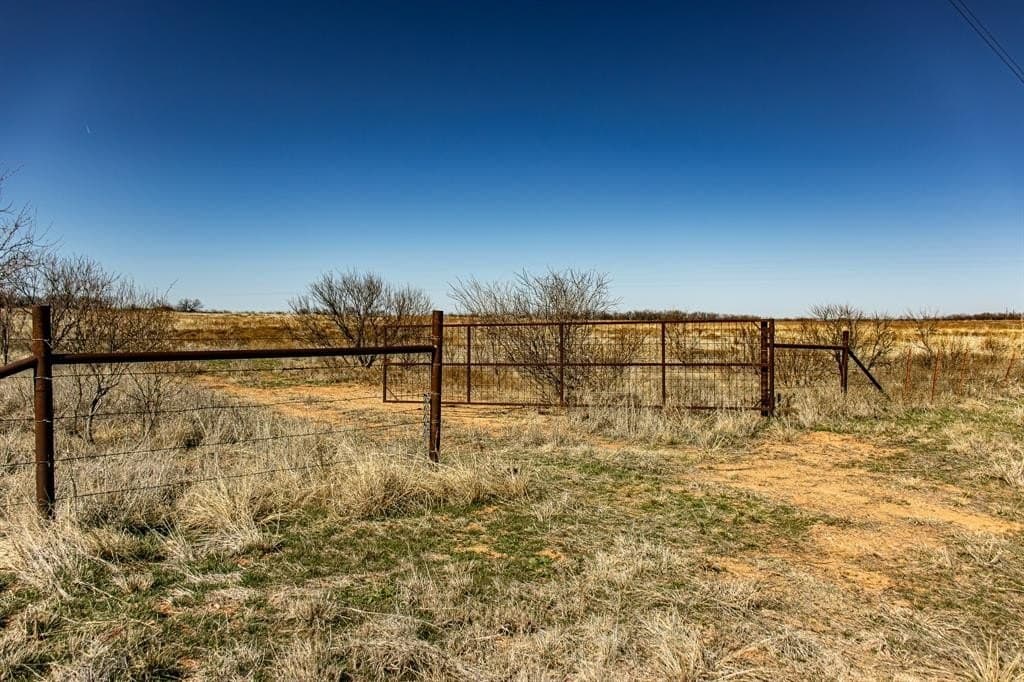 167 acres in Baylor County - photo 39