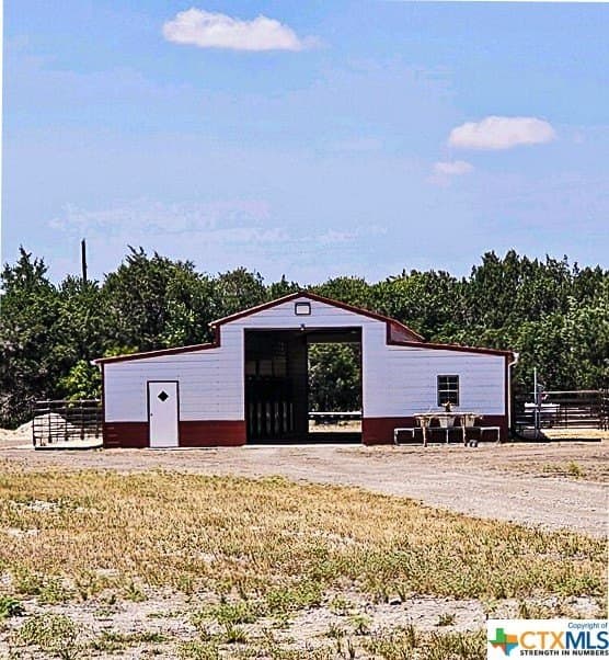 32.36 acres in Comal County - photo 5