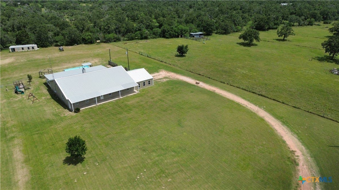 17.06 acres in Goliad County - photo 47