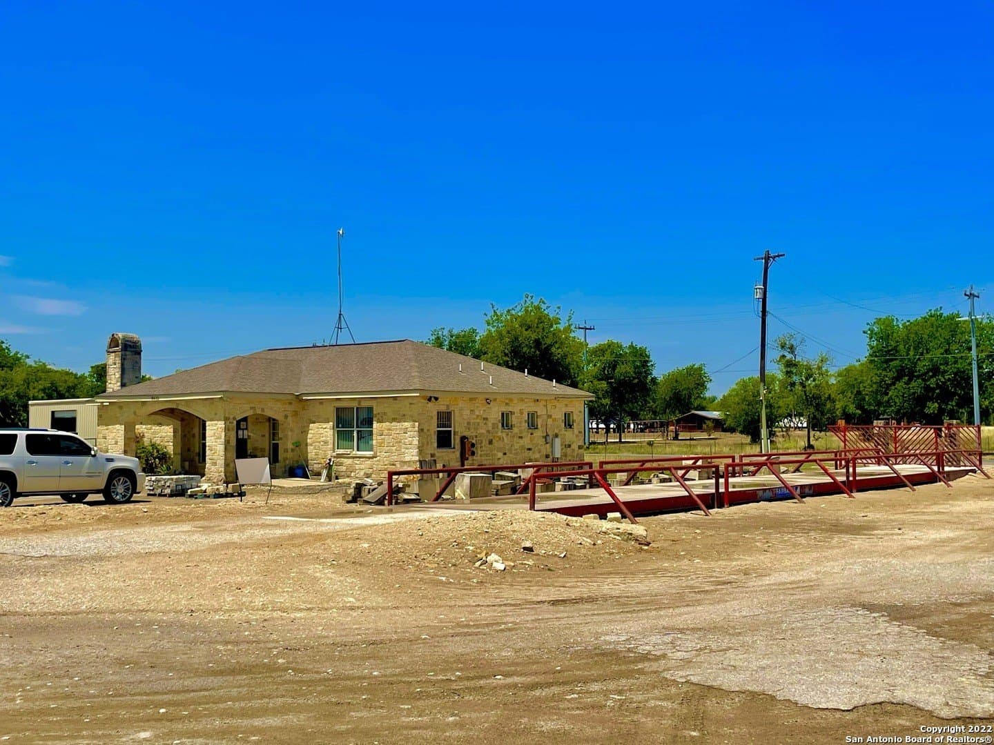 10 acres in Bexar County - photo 3