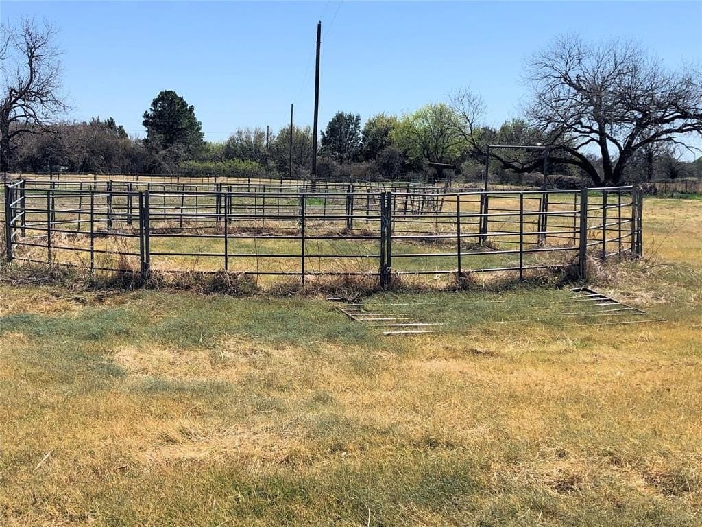 10 acres in Somervell County - photo 10