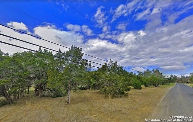 1.77 acres in Comal County - photo 3