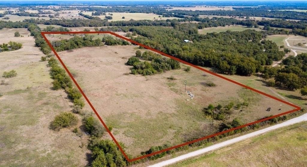 32.8 acres in Wise County - photo 3