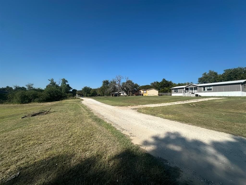 0.5 acres in Cooke County - photo 4
