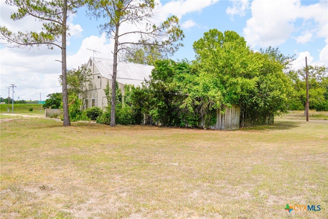 0.63 acres in Fayette County - photo 18