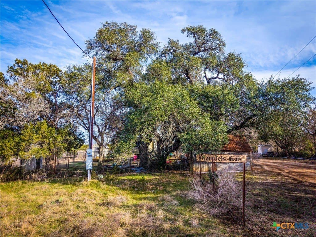 50 acres in Comal County - photo 5