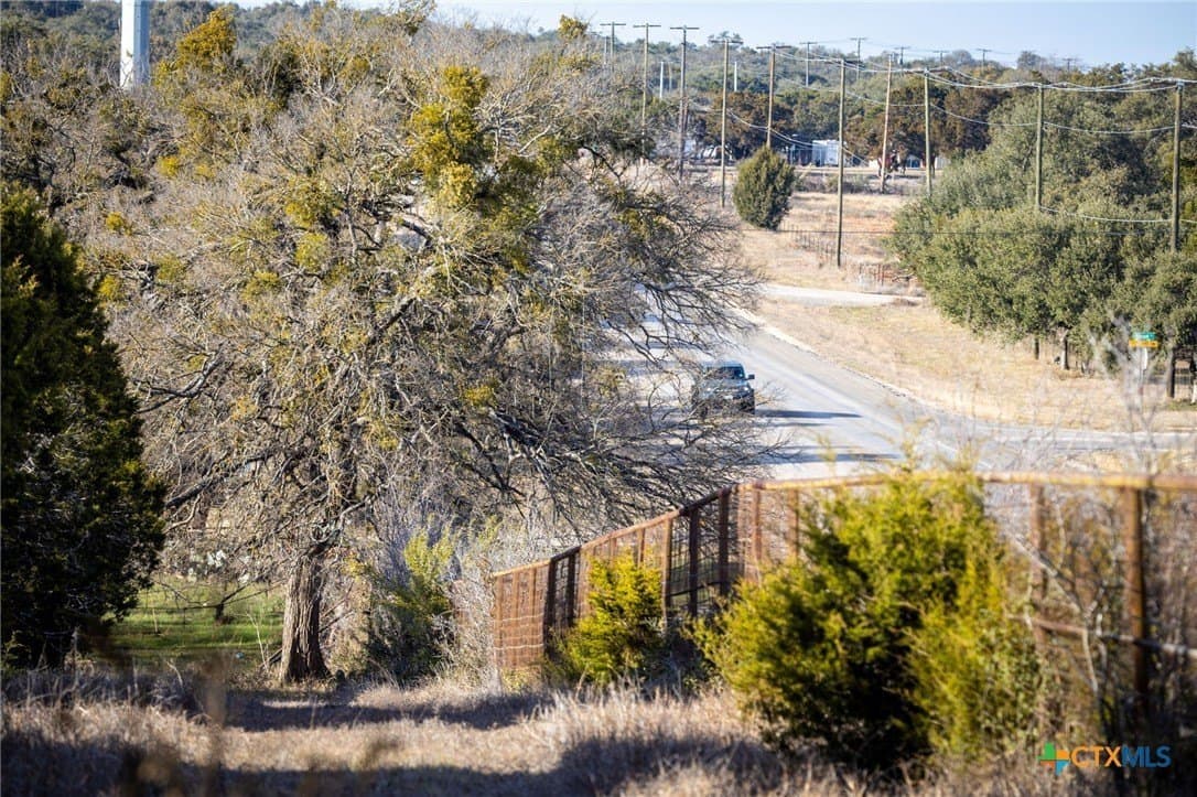 50 acres in Comal County - photo 6