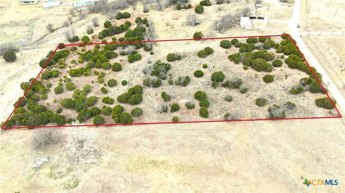 5.25 acres in Lampasas County - photo 4